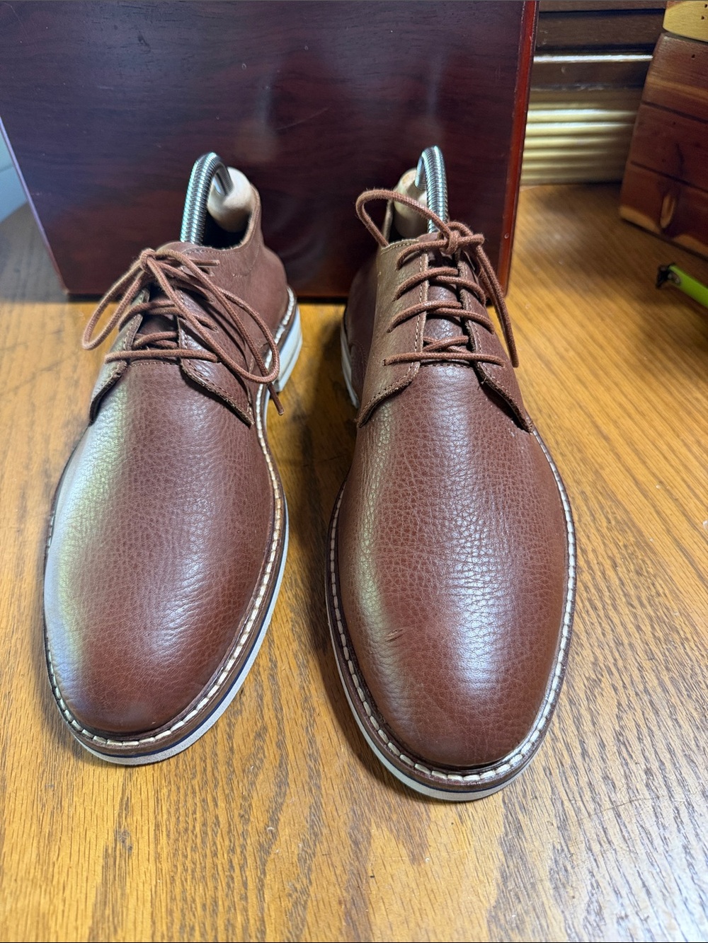 Bostonian Size 9 Men's Brown Pebbled Leather Commonwealth Oxfords